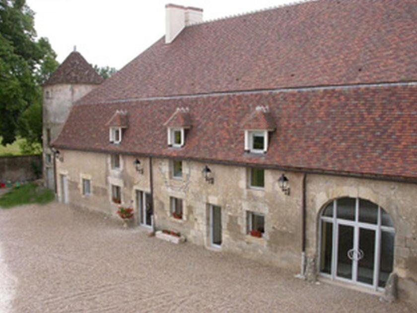 Domaine De Surgy Hostel Eksteriør bilde